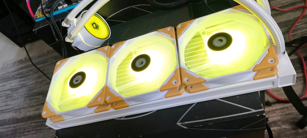 ID cooling frostflow 360xt beyaz sıvı soğutma - 3