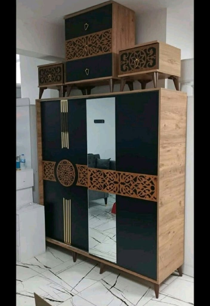 İmalattan Sıfır Sürgülü Aynalı Dolap + Şifonyer + Komodin Takımı - 2