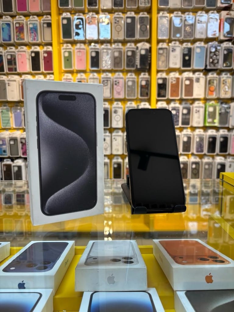 MY STORE 15 PRO 128 GB PİL 89 GARANTİ 4 AY TAKSİT 3-6-9-12 - 2