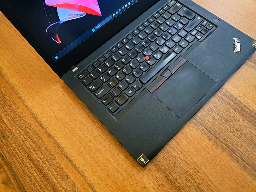 Lenovo Thinkpad i5 Laptop - 3
