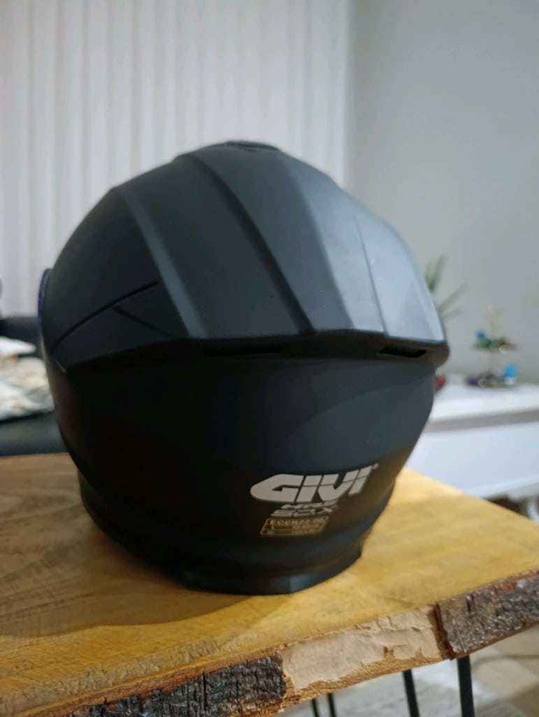 givi siyah kask - 4