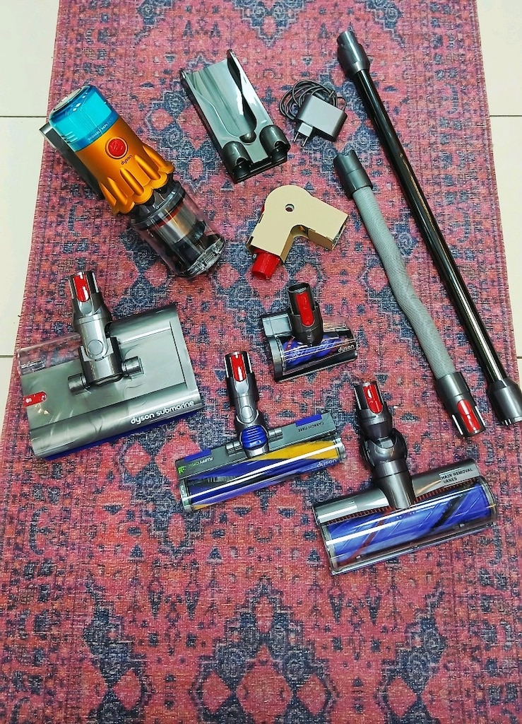 Dyson V12 Orijinal (Islak & Kuru) Teşhir Garantili Şarjlı Süpürge - 2