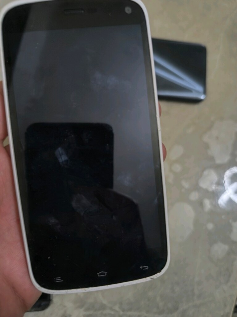 3 adet telefon yedek parça olarak kullanilabilir - 4