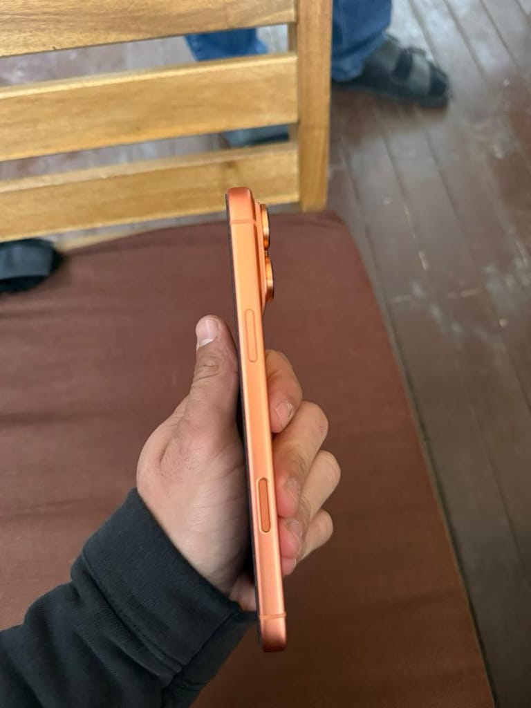 iPhone 17 pro max - 3