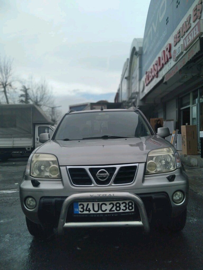 Nissan X-TRAIL