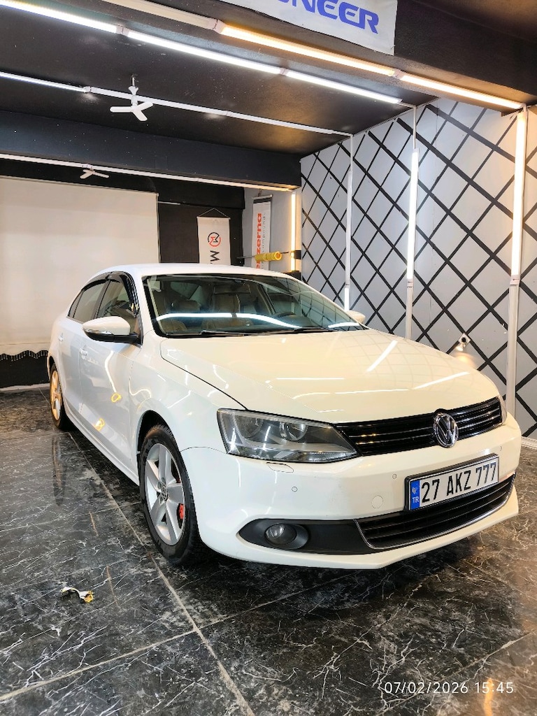 Otomatik vites takaslı 2014 1.4 tsi jetta COMFORTLİNE - 2