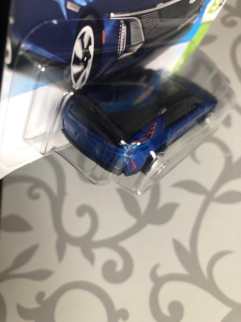 Hot Wheels Cadillac Celestiq - 3