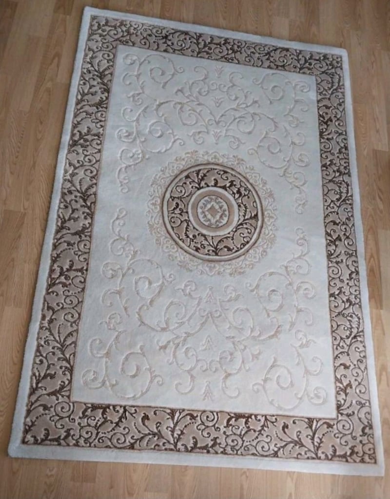 Yün İpekli Kabartma Halı - 4
