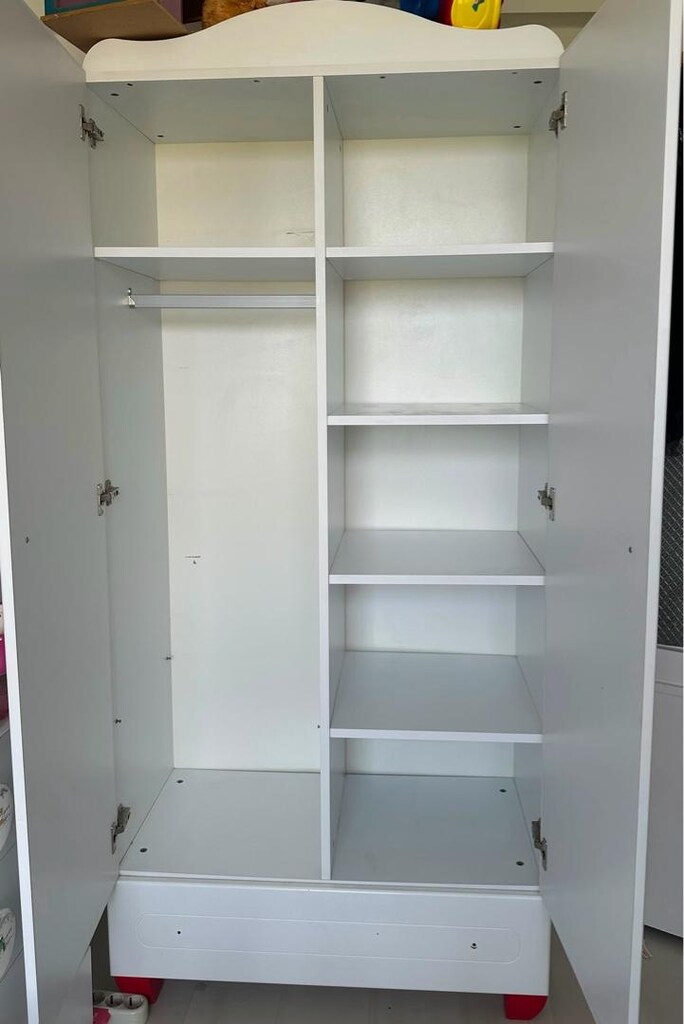 Çoçuk odası dolabı - 2