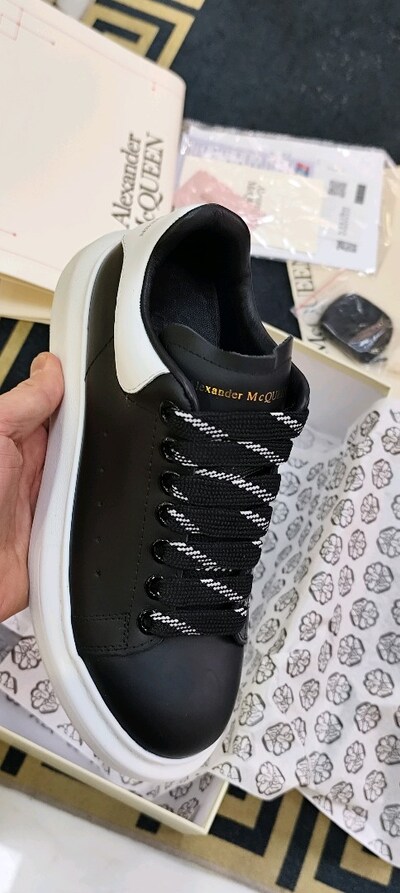 Alexander McQueen ayakkabı çeşitleri