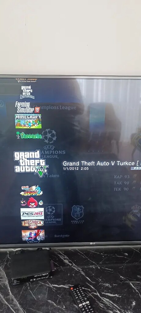 PlayStation 3/ - 80 adet dijital oyun lu 1tb - 6