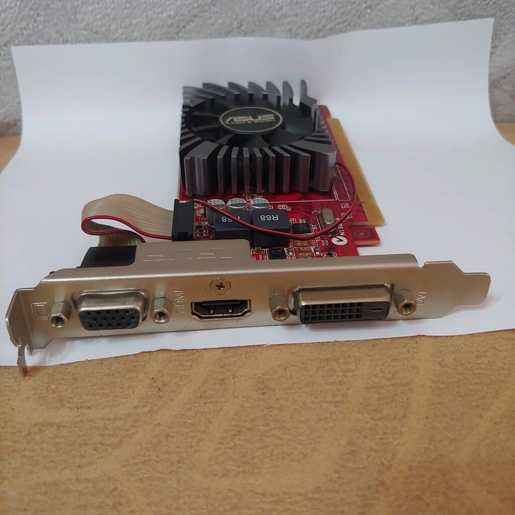 ASUS R7 240 4GB DDR3 DX12 - 3