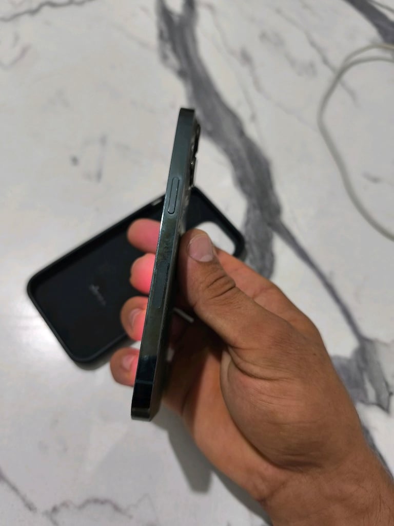 iPhone 13 pro ful orjinal deyisen yok pil 75 günü rahat çıkarıyor 25 - 5