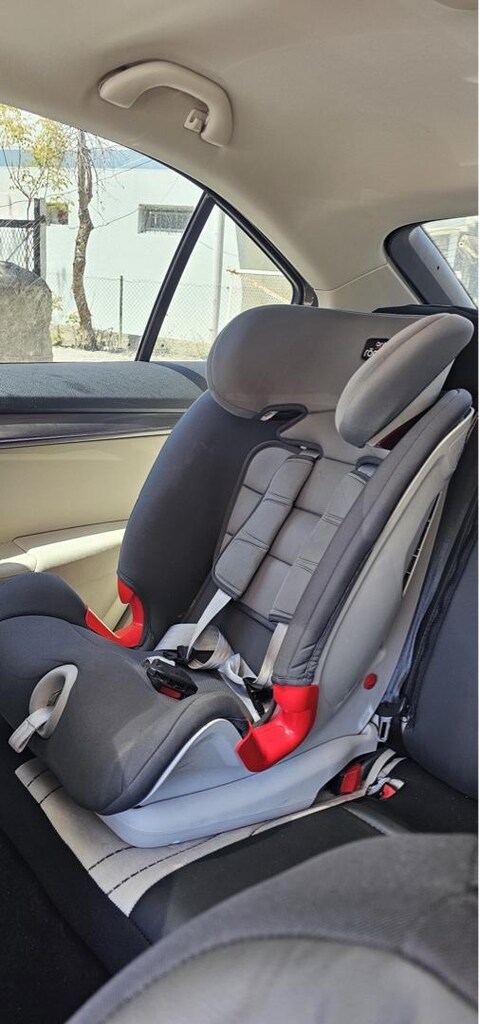 Britax Römer çocuk oto koltuğu - 4