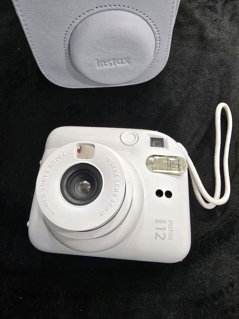 INSTAX Mini 12 | İkinci El Şipşak Fotoğraf Makinesi Temiz ve sorunsuz - 6