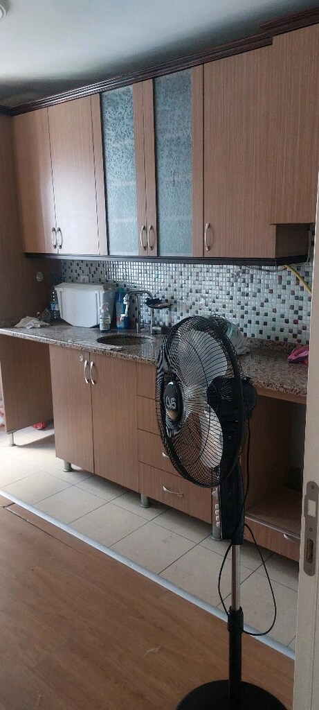 ACİLL MUTFAK DOLAPLARI VE MERMER KOMPLE