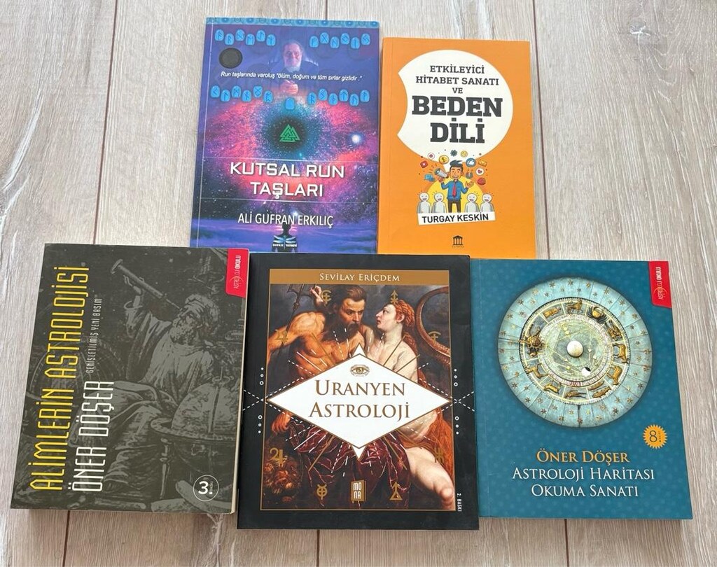ÇEŞİTLİ Tarot Kartları, kitaplar, taşlar, astroloji - 12