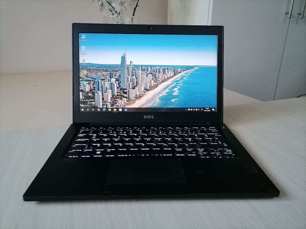 Dell, i5-6300U, 120 GB SSD, 8 GB Ram, 12.5 inç, Işıklı klavye - 2