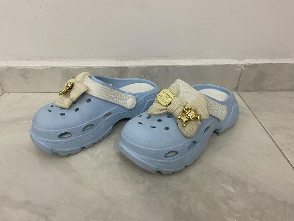 PASTEL MAVİ FİYONKLU TERLİK