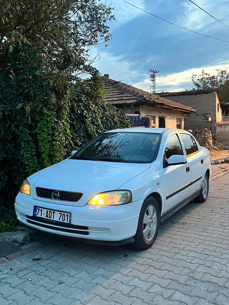 Opel Astra - 3