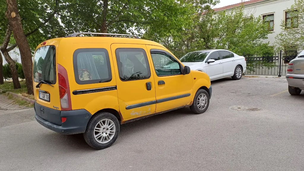 Renault Kango 1,4 Model 2001 - Araba - 1682218317