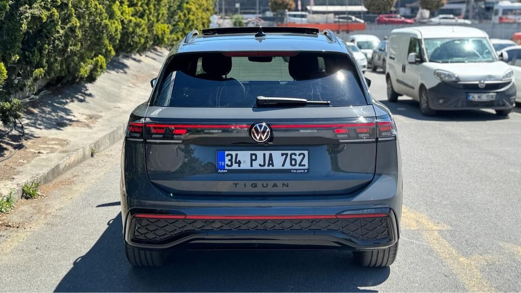 HATASIZ BOYASIZ DEĞİŞENSİZ 2025 MODEL R-LİNE TİGUAN - 2