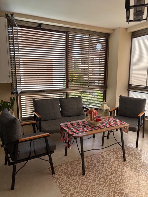 Balkon Takımı Masalı