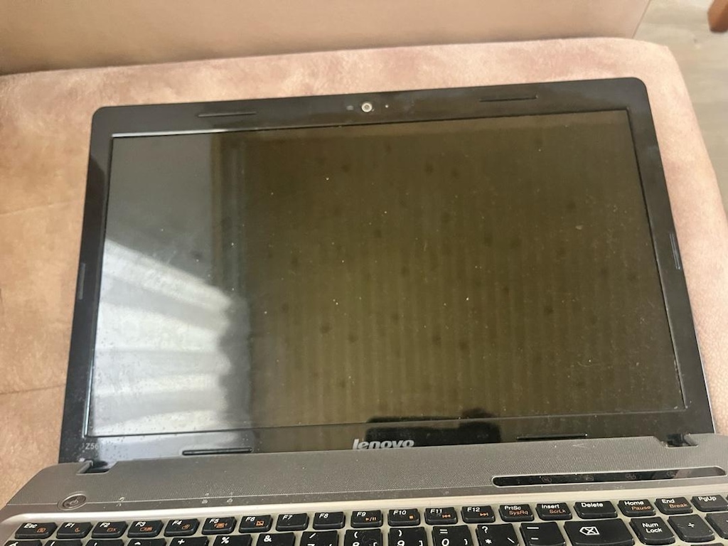 Lenovo IdeaPad Z560 Notebook 4gb ram i5 m460 GeForce 310m ekran kartı - 3
