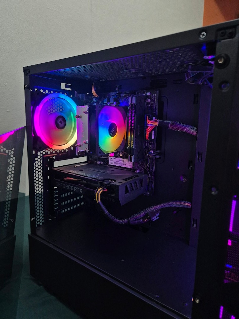 RTX 4060 - R5 5600 - 16GB RAM - 500 SSD - OYUNCU KASA - 4