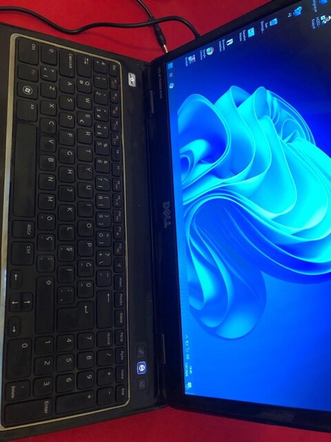 Dell İ5 İşlemcili Laptop