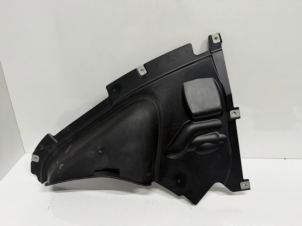 BMW F30+LCI KÜREK BAKALİTİ ÖN SAĞ 51717260740 sıfır orjinal - 2