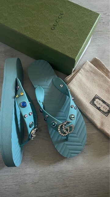 GUCCI Mücevherli Parmak Arası Sandalet