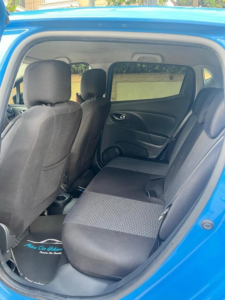 2013 model 0.9 TCe ICON Clio 4 - 14