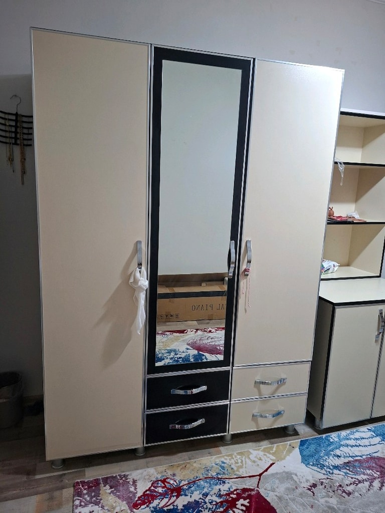 Kullanışlı Dolap