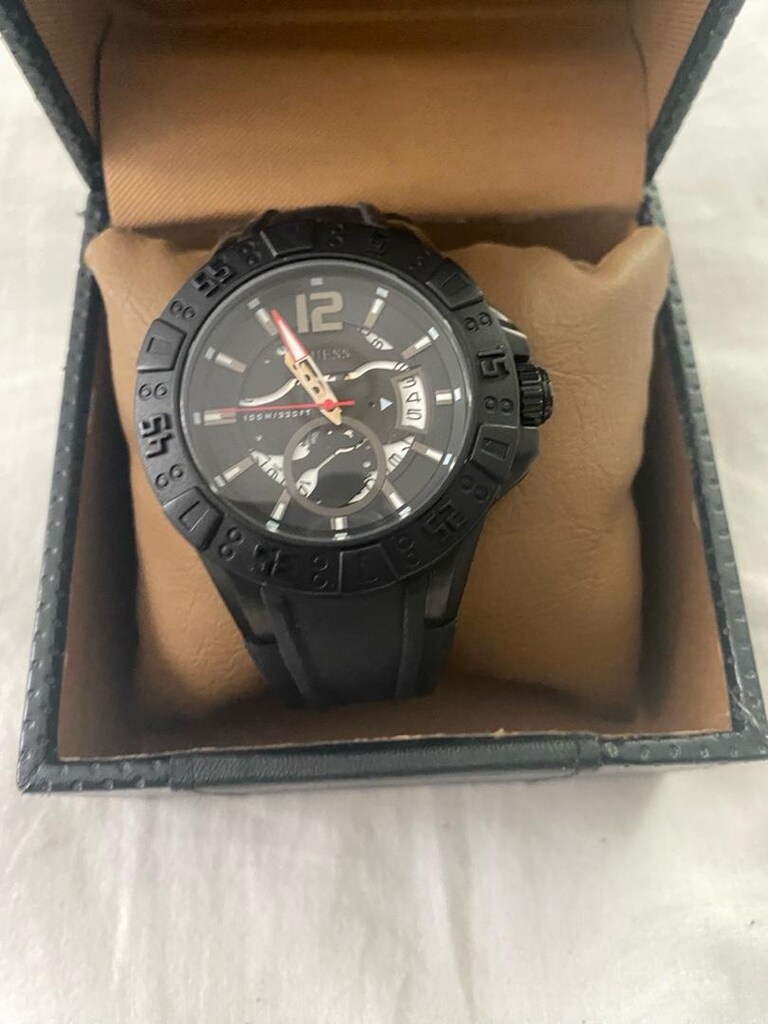 Guess Magnum W0034G3 erkek kol saati - 2