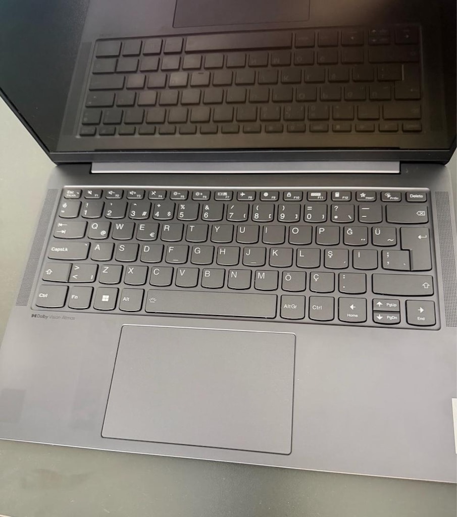 LENOVO YOGA SLİM 6 - 12. NESİL i5-1240P / 8GB RAM / W11 - 4