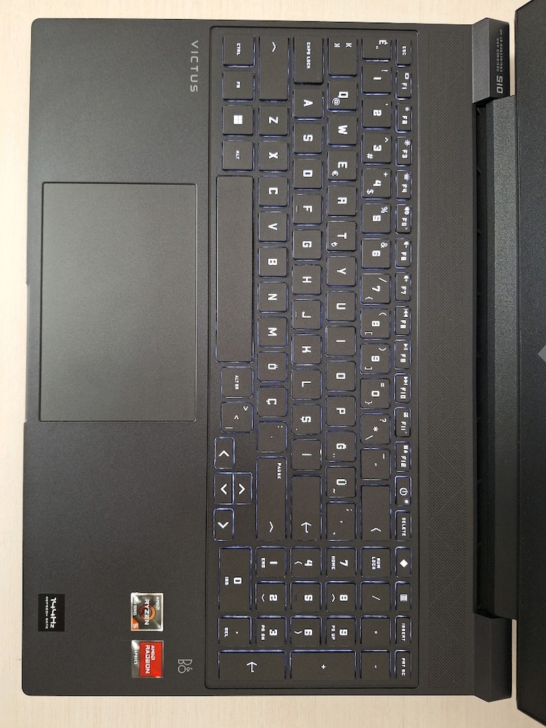 HP Victus oyuncu laptopu 16 gb RAM mouse ve klavye hediye - 9