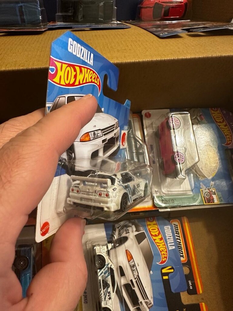 hot wheels skyline godzilla - 2