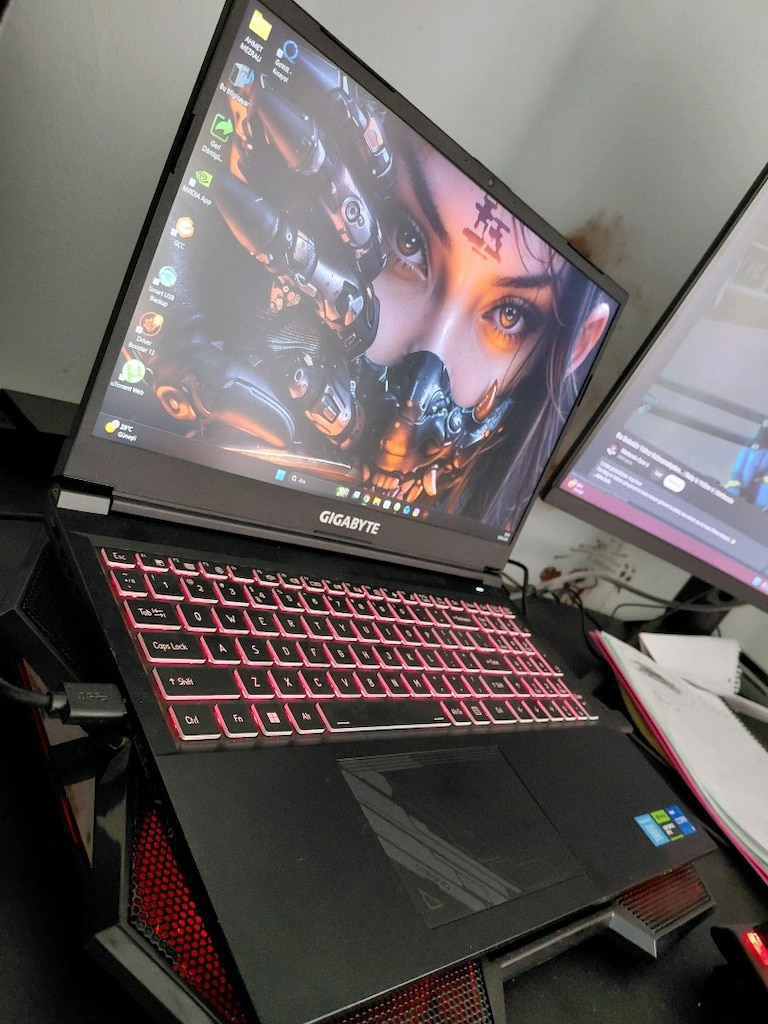 gaming laptop - 3