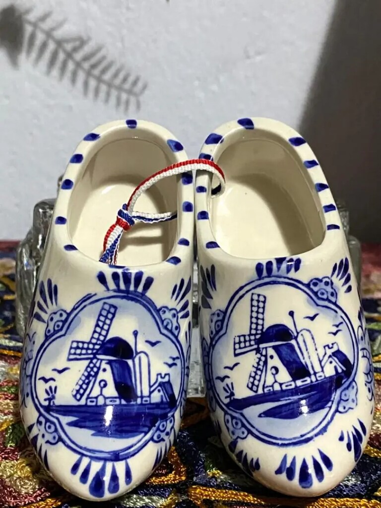 HOLLAND Delft El Boyama Damgalı Porselen Ayakkabı & Çift - 11