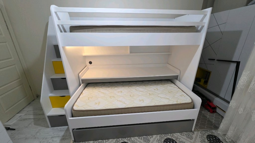 Almila Ranza + Yavru Karyola + Büyük Çalışma Masası - 3