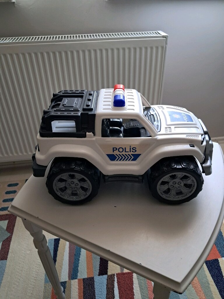 Oyuncak Polis Arabası - 2