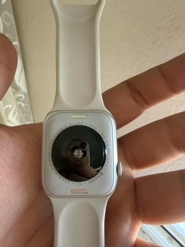 APPLE WATCH SE44MM - 3