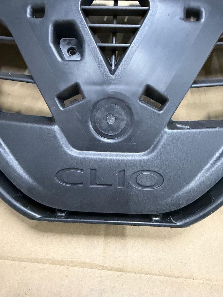Clio 4-IV HB Ön Panjur İç Takviye (2013-2015) 622563184R sıfır orjinal - 2