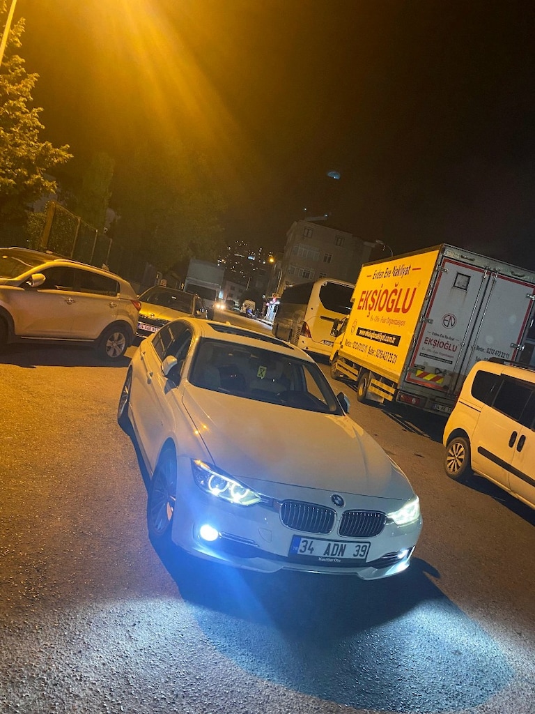 BMW 320i