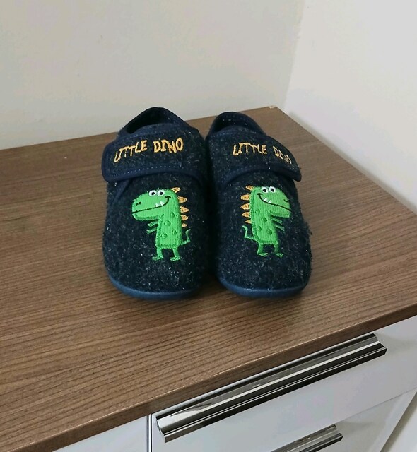 Deichmann Dino Panduf ev ayakkabısı cok iyi durumda