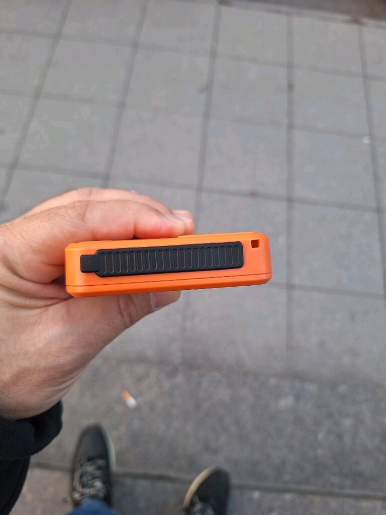 İTALYAN OUTDOOR SOLAR POWERBANK - 5