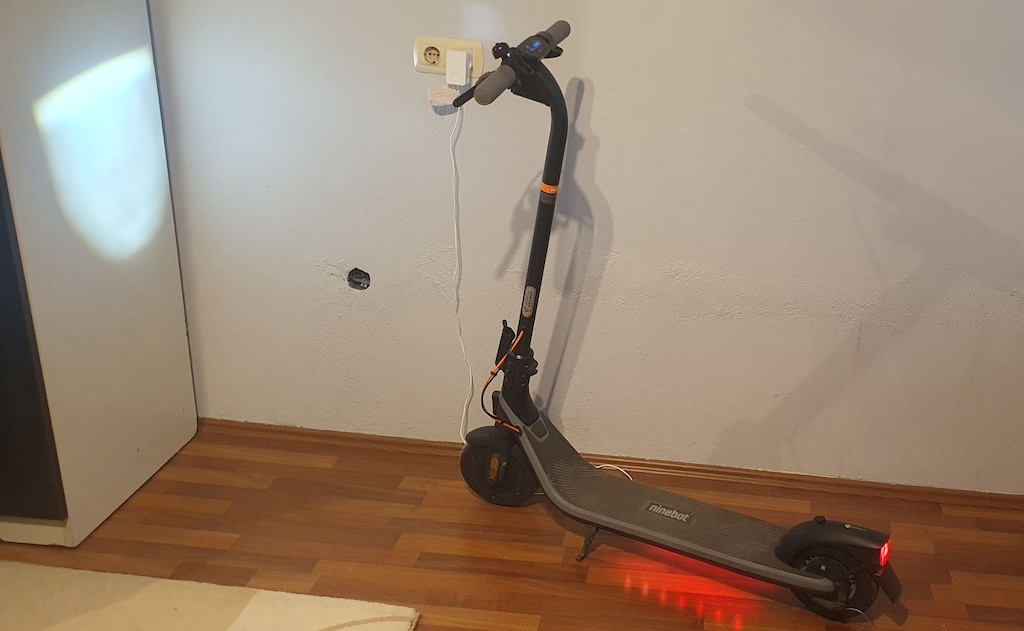 Segway Ninebot E2 Plus 500W Kickscooter Scooter Elektrikliscooter - 2