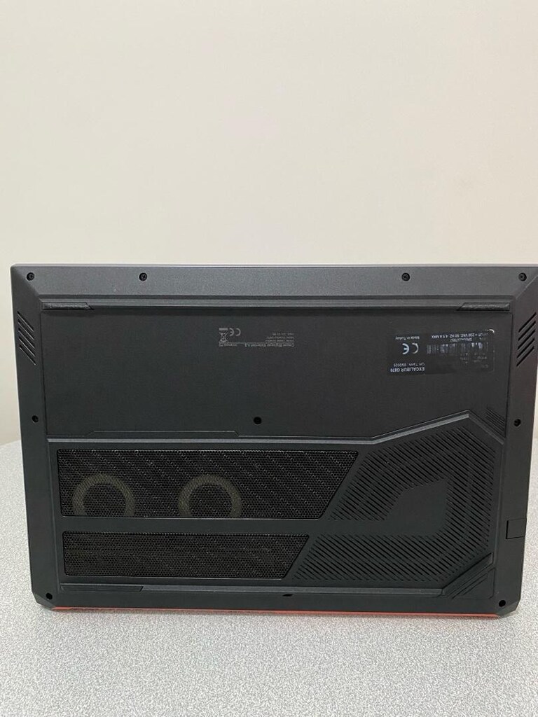 Casper Excalibur G870 i7-12700H RTX 4070 64GB RAM 2TB SSD - 8