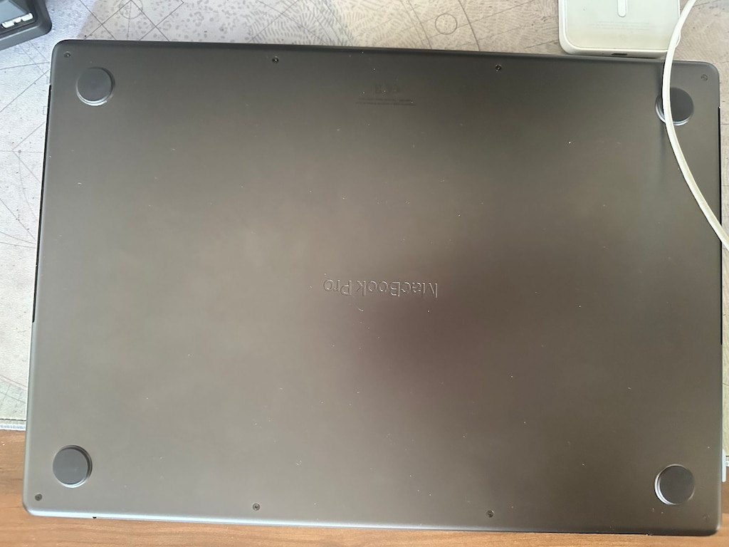 Apple MacBook Pro 16" M5 Max – 18 CPU / 40 GPU / 48 GB RAM / 2 TB SSD - 6